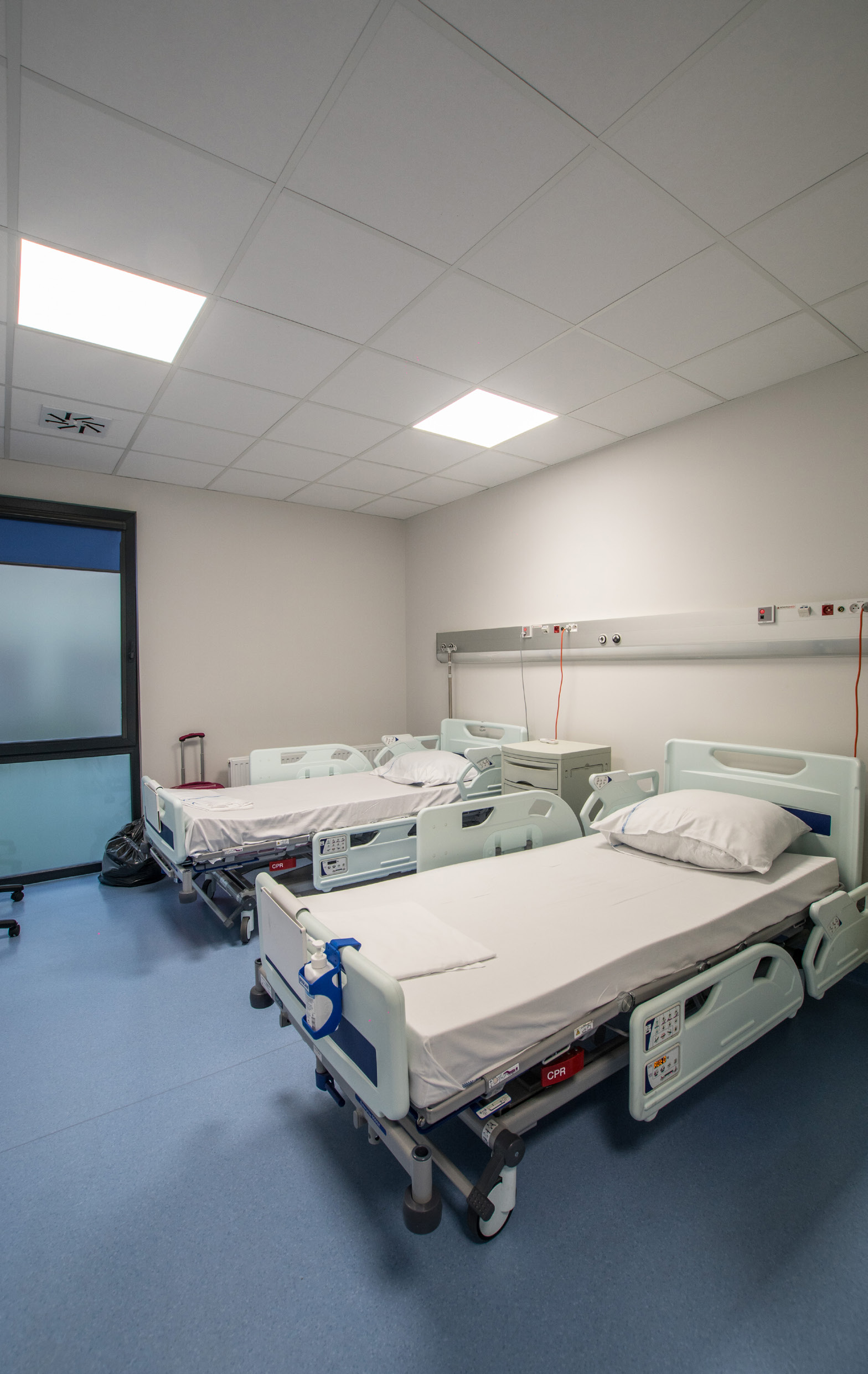 MED coating and surface hygiene in a medical room
