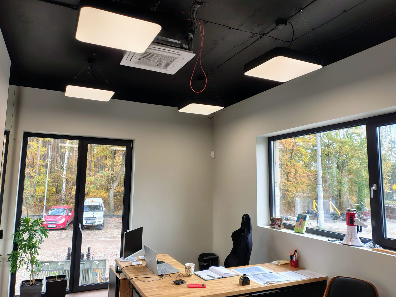 beelight-Image-2024-10-28-at-12.38.21-2